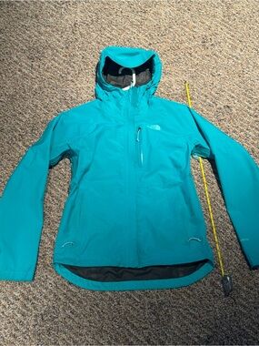 The North Face Women's Teal Rain Jacket, Size Small, Goretex, Good Condition